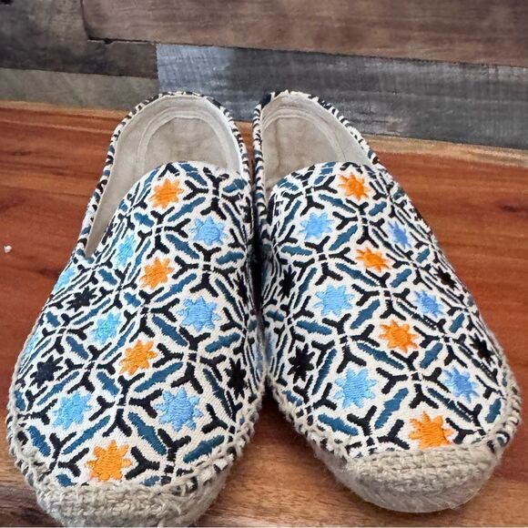 Yargici canvas embroidered espadrilles flats nwot sz 41/10 - Picture 2 of 4